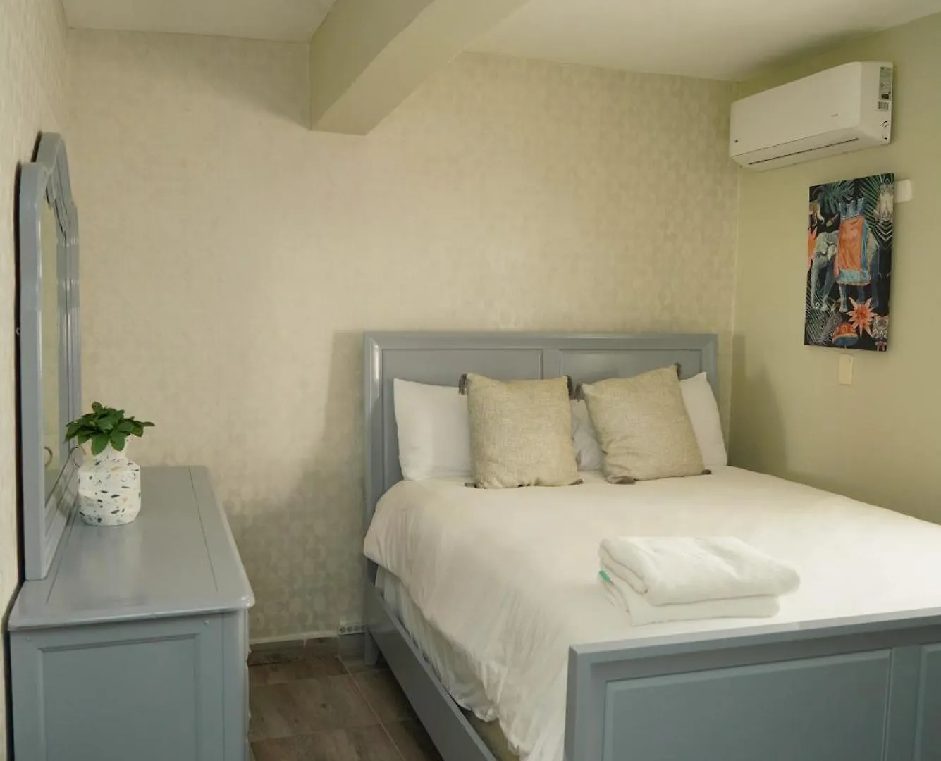 Hostal 53 Boutique Santo Domingo Hotel